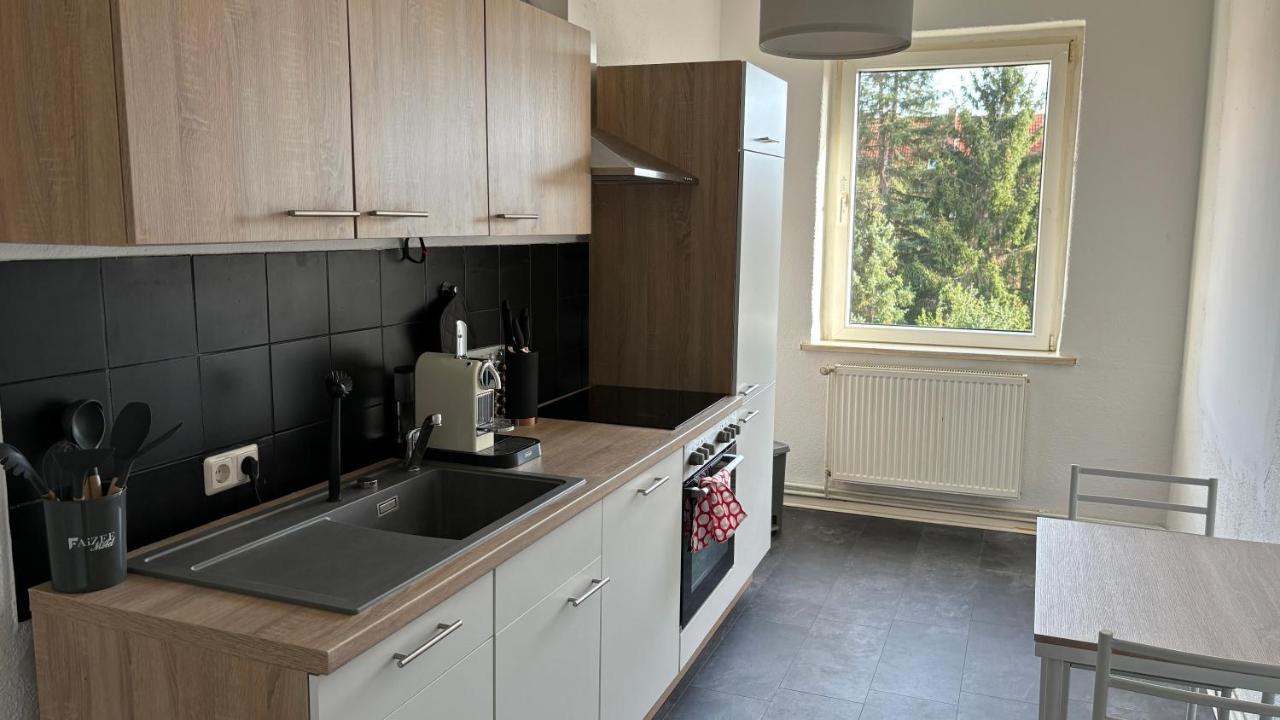 Bitterfelder Cityapartment Im Dichterviertel Exterior photo